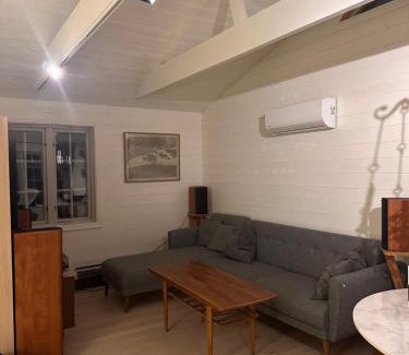 Nykvarn Casa | Åretrunt stuga med fiskebåt