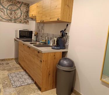 Aurons Casa | Écrin de nature sous les pins