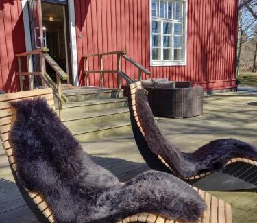 Kemionsaari Hotel | Örö Kasarmihotelli