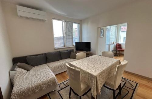Tryavna Apartamento | Апартаменти Лоринна