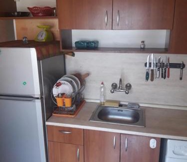 G.K. Bratya Miladinovi Apartamento | Апартамент за нощувки в Удобство- в центъра на Бургас зад новата поща