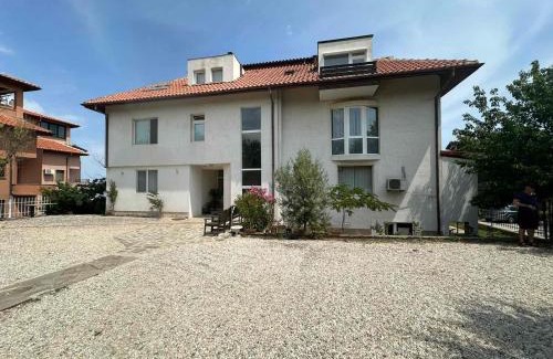 Budjaka Apartamento | апартамент под наем виа понтика