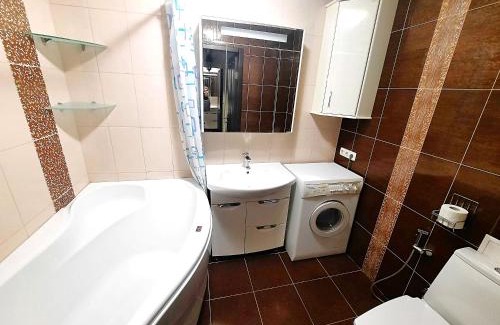 Sukhinovka Apartamento | Ботанік це 3 кімнатна квартира подобово у центрі Полтави Мережа Alex Apartments Безконтактне заселення 24-7 Документи для відряджень