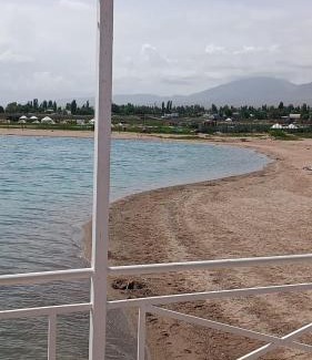 Chok-Tal Apartamento | Гостевой дом Алтын Булун - Golden Bay на Иссык-Куле