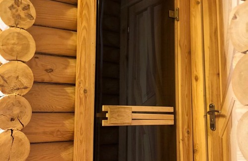 Dzerzhyns'kyi District Casa | Гостевой домик с баней в лесу!