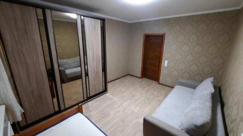 Sukhinovka Apartamento | Двокімнатна квартиира з 4 ліжками кондиціонером та ванною Документи для відряджень
