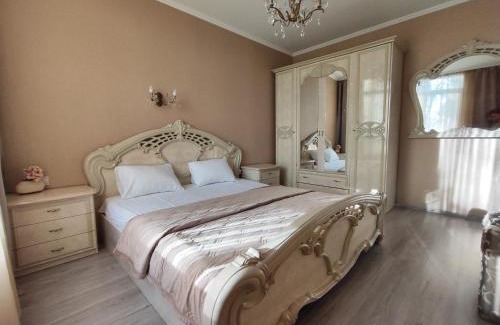 Desnyans'kyi District Apartamento | Двокімнатна , Троєщина, район 2, ТЦ район