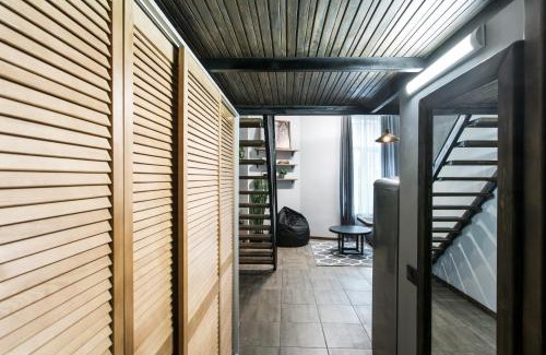 Odessa Apartamento | Дві незалежні квартири поряд загалом для 8 гостей, КЛ