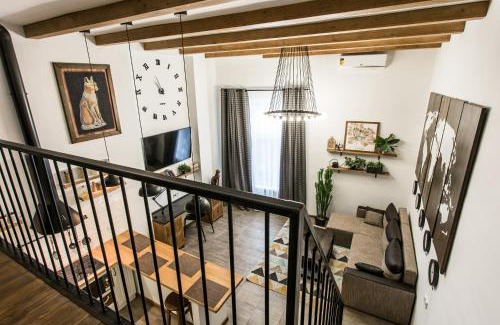 Odessa Apartamento | Дві незалежні квартири поряд загалом для 8 гостей, КЛ