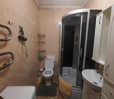 Irpin Apartamento | Затишна, домашня 43м в тихому зеленому місці Поруч Центральний парк Університет