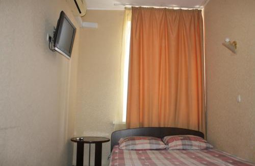 Petrovskoye Apartamento | Комната гостиничного типа, Алчевских 24