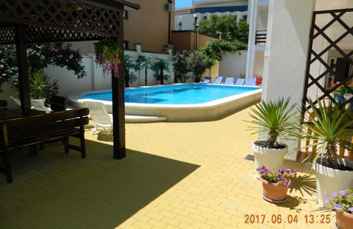 Gelendzhik Casa | комнаты с бассейном