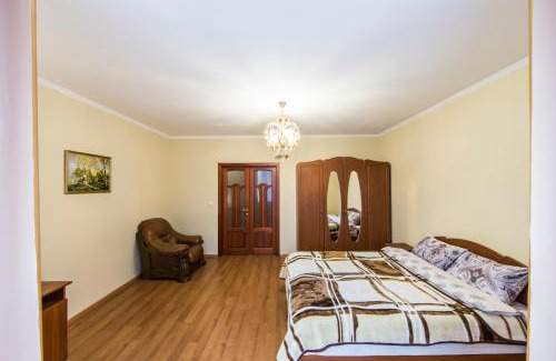 Svyatoshyns'kyi District Apartamento | Комфортная двухкомнатная квартира возле метро Академгородок