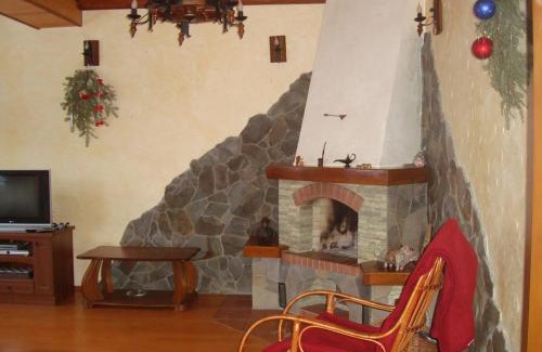 Yaremche Casa | Котедж Гірський