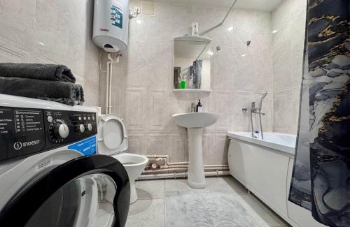 Pavlodar Apartamento | Круглосуточное самостоятельное заселение рядом с домом Шахмат