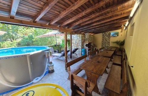 Svoge Casa | Къща за гости Бовъ