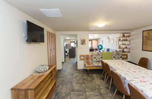 Sapareva Banya Casa | Къща за гости Перуника