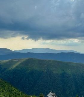 Yasinya Casa | Міні-готель Міраж