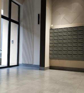Holosiivskyj Apartamento | Нові апартаменти 2 поверх, поруч лікарня та парк Феофанія, МХП