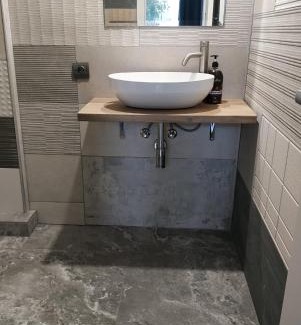 Holosiivskyj Apartamento | Нові апартаменти 2 поверх, поруч лікарня та парк Феофанія, МХП