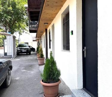 Tsqaltubo Apartamento | Отель Авлабари