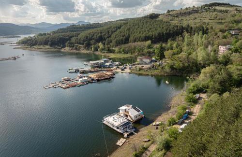 Dalgopo Casa | Плаващи къщи Райски кът язовир Кърджали