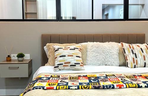 Almaty Apartamento | Просторный люкс с шикарным видом