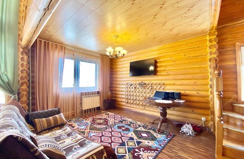 Besqaynar Casa | Сакский Двор