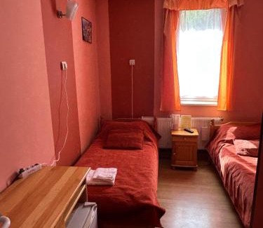 Zlatitsa Hotel | Семеен хотел Модерния хан