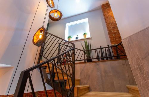 Petrovskoye Apartamento | Сучасна студія в центрі - Харківська набережна 3-8