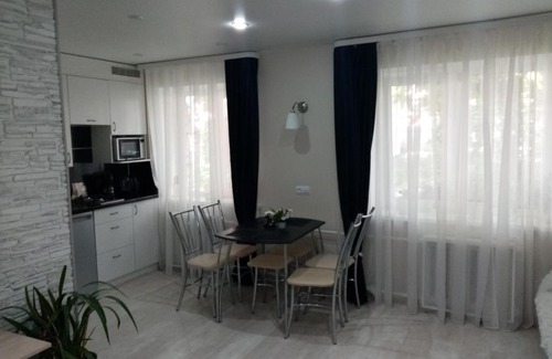 Veliky Novgorod Apartamento | Трёхкомнатная квартира у Кремля в краткосрочный найм