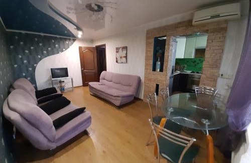 Kryvyi Rih Apartamento | Трёхкомнатные апартаменты