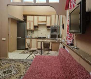 Lutsk Apartamento | Центр, Євгена Коновальця, 3