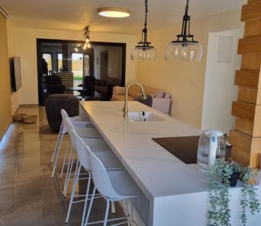 Gilboa Casa | זריחה למרגלות הגלבוע