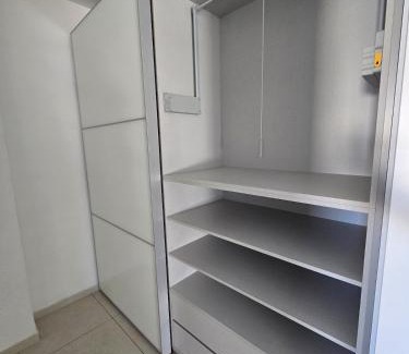 Petah Tikva Apartamento | מיני פנטהאוס נווה גן Mini Penthouse by Lake Neve Gan