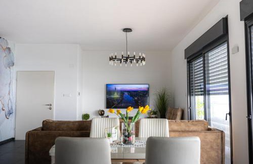 Shlomi Apartamento | סויטת החורש