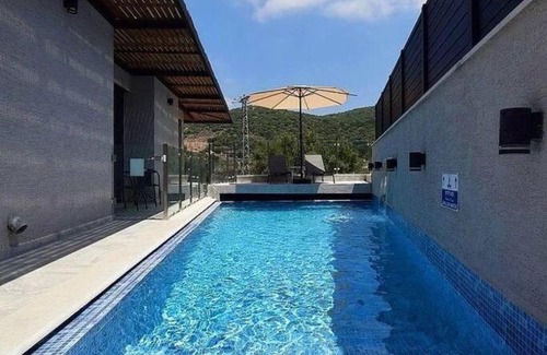 Peqiin Hadasha Villa | עדי ריזורט