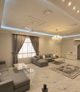 Salalah Chalet De Esquí | استراحة الدرة