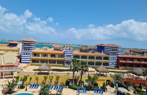 Marina El Alamein Chalet De Esquí | بورتو مارينا من المالك مباشرة الساحل الشمالي Porto Marina NorthCoast