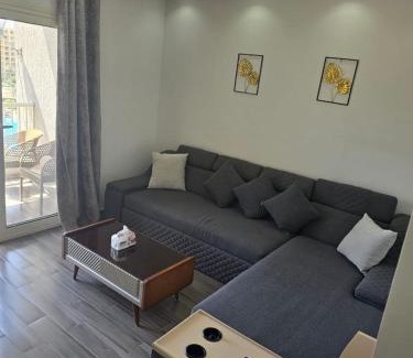 Al-'Amriyah Chalet De Esquí | شاليه بورتو جولف