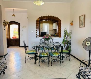 Al Alamayn Chalet De Esquí | شاليه مارينا 4 الساحل الشمالي