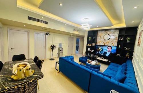 Al Majaz Apartamento | شقة فندقية غرفة وصالة