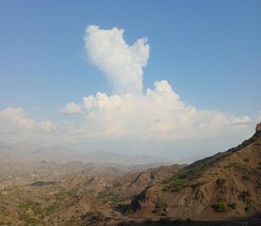 Aḑ Ḑāli‘ Hotel | فندق الابتسامة