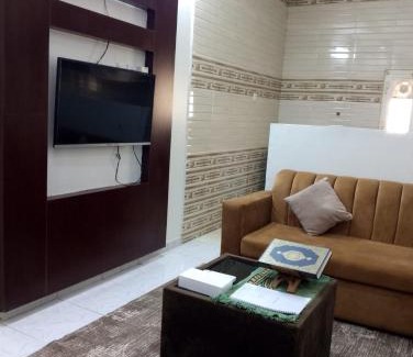 Baish Hotel | فنون راحتي للشقق المخدومة