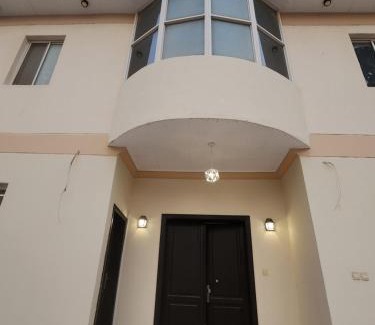 Al Kura Apartamento | قصر الهدوء