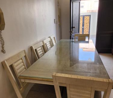 Al Kura Apartamento | قصر الهدوء