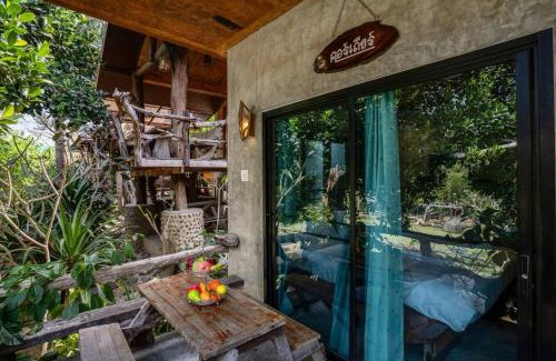 Song Phi Nong Otro | คอร์เดียร์ บ้านไร่ริมธารโฮมสเตย์ แก่งกระจาน