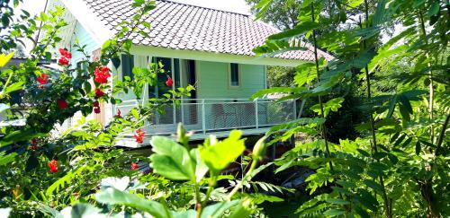 Salaya Casa | บ้านอิงธารา โฮมสเตย์ ศาลายา Baan ing tara homestay salaya