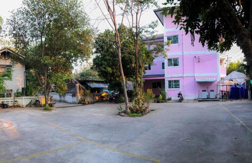 Nai Mueang Hotel | พีพีเพลส