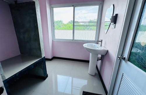 Prakhon Chai Hotel | พี เค ซี รีสอร์ท